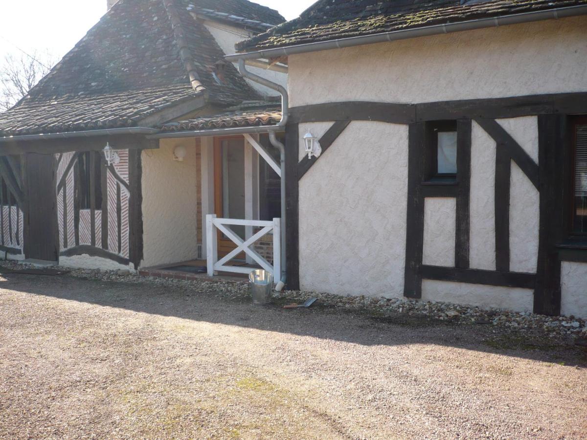 B&B Gilclau Saint-Martial-d'Artenset Exterior foto
